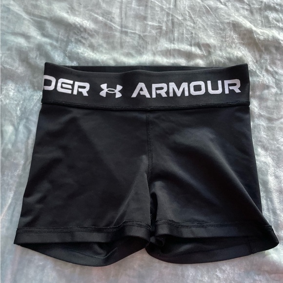Under Armour Spandex Biker Shorts - Picture 1 of 3
